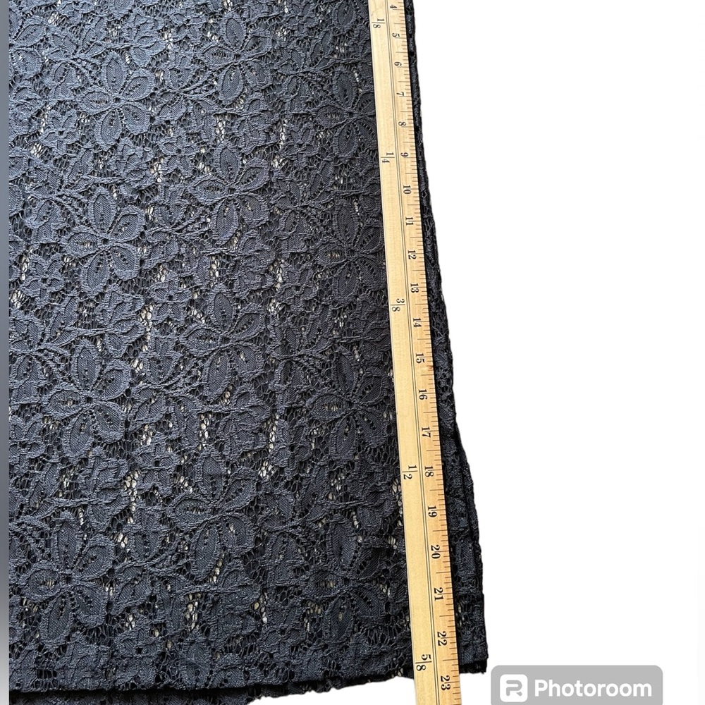 AVENUE Plus Size Black Lace Cover Up - Size 18/20 - Picture 3 of 12